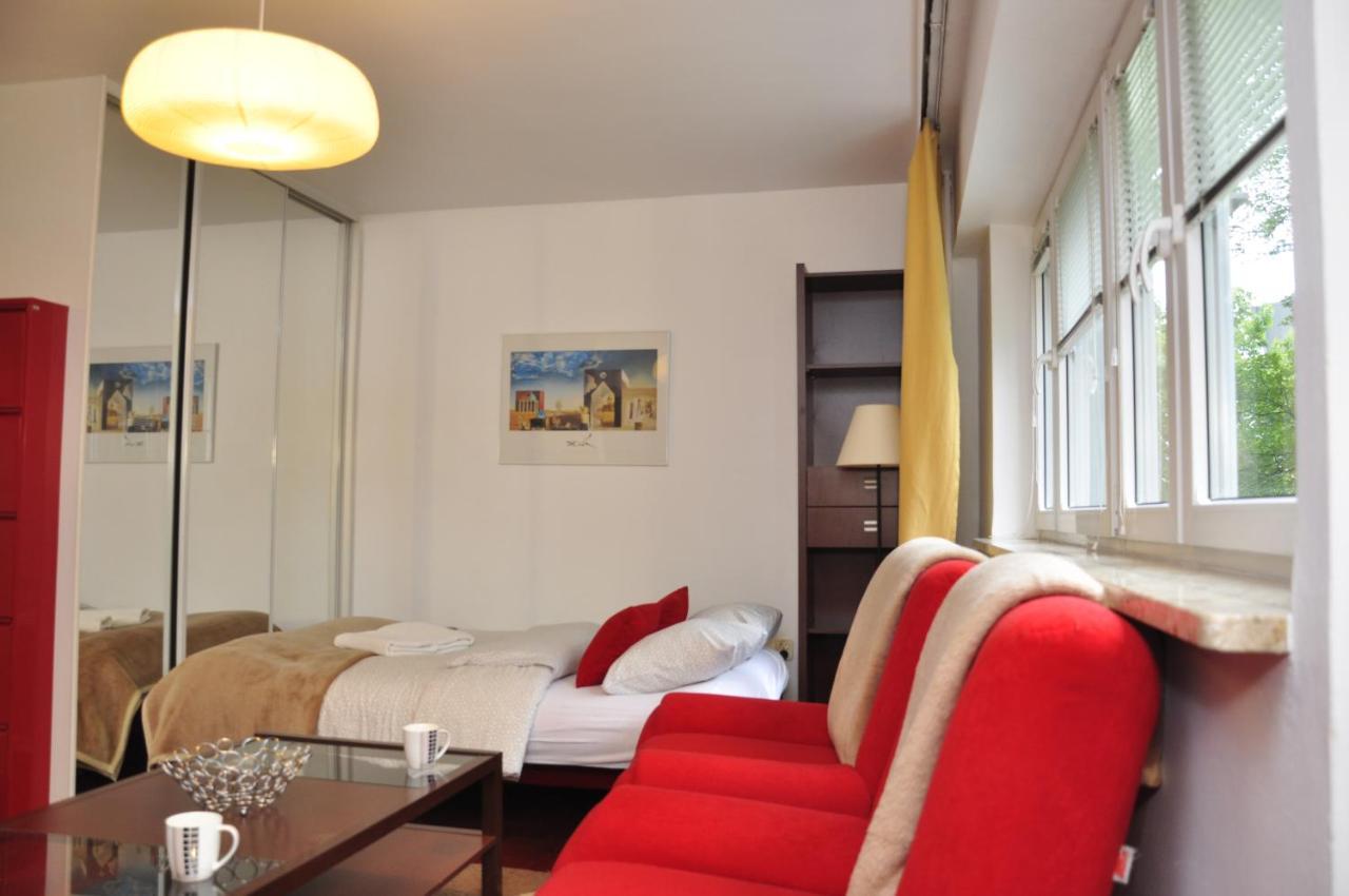 Prudentia Apartments Moko Economy Varsovie Extérieur photo